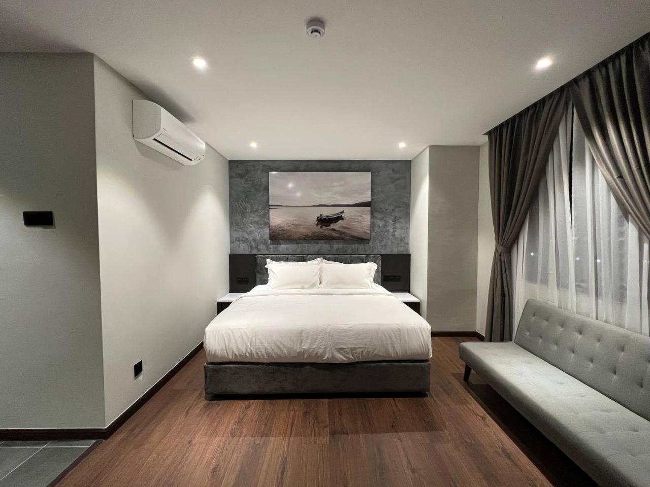 All In Hotel Kangar Exterior photo
