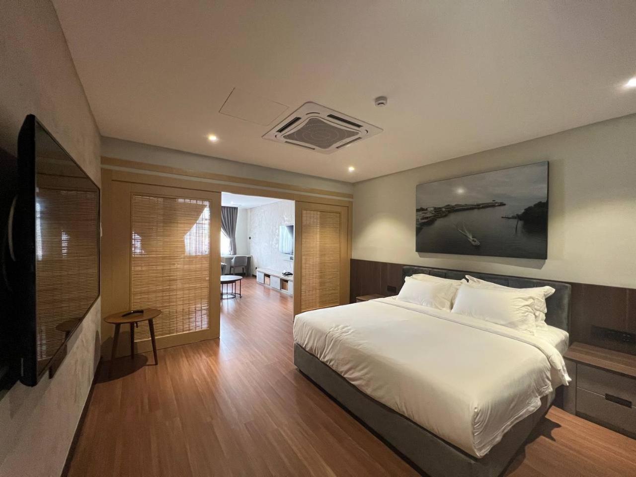 All In Hotel Kangar Exterior photo